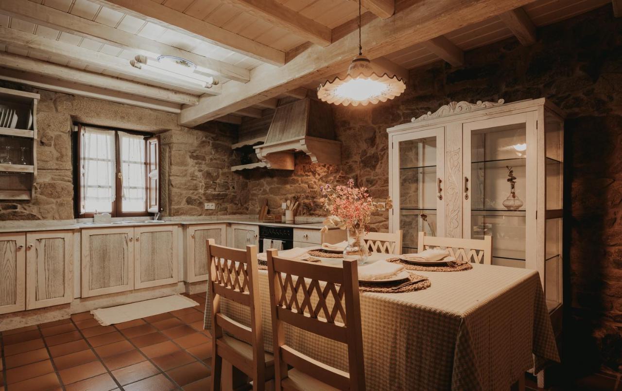 Gasthaus Casas Alexandre Pontevedra Exterior foto